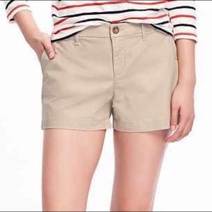 Khaki’s by Gap 5” Short
